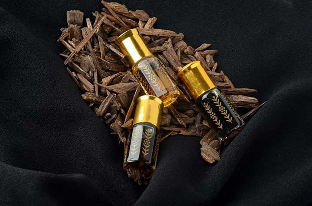 Oud and Beyond: Modern Applications of Arabian Perfume Oil